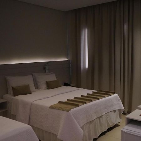 Pak Suites Hotel Luís Eduardo Magalhães Extérieur photo